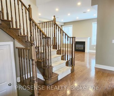 Detached Home For Lease | X8137270 - Photo 2