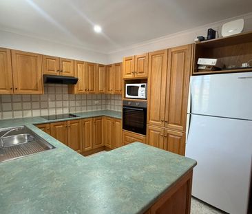 Generous Sized Two Bedroom Unit in Sought After Henley Beach South - Photo 5