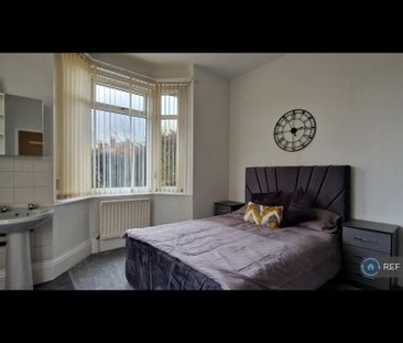 1 bedroom in a house share to rent - Photo 6