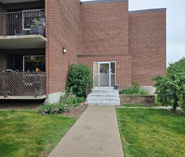 For Lease - 4 Avalon Place Unit# 102, Kitchener, Ontario - Photo 5