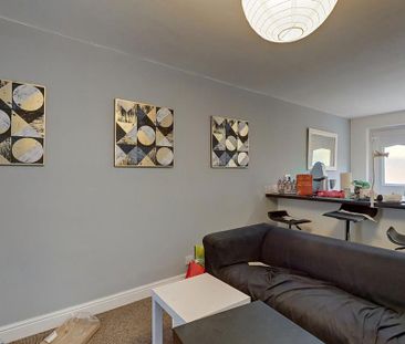 2 bedroom house to rent - Photo 1