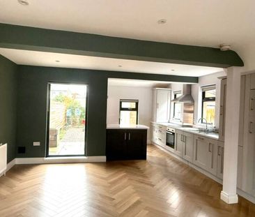 Part Furnished 2 bedroom semi detached - Photo 6