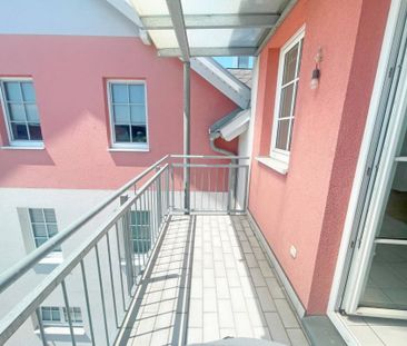 Schöne Dachgeschosswohnung mit Ausblick ins Grüne - Foto 5