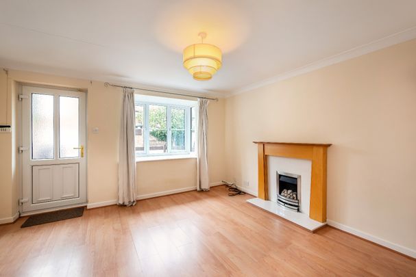2 bedroom terraced house to rent - Photo 1