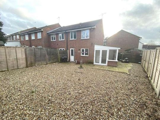 Bray Close, Borehamwood, WD6 - Photo 1