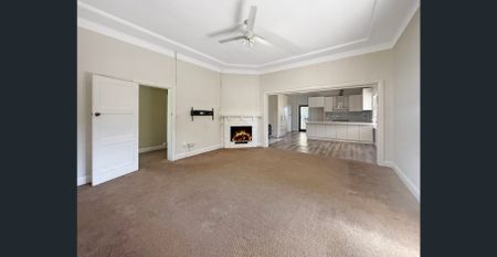 Large Two Bedroom Home - Photo 3