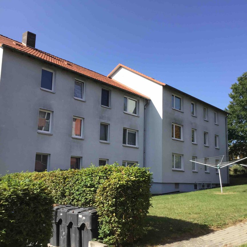 Schöne 2-Zimmer Erdgeschosswohnung mit Balkon an der Hohen Luft zu vermieten - Foto 1