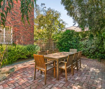 2/4 Rathmines Street, Fairfield VIC 3078 - Apartment For Rent | Domain - Photo 3