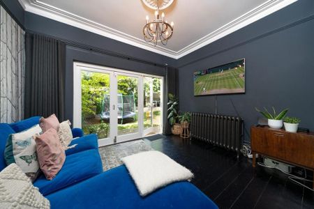 4 bedroom terraced house to rent - Photo 3