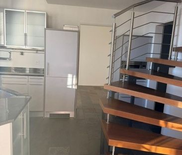 3 1/2-Zimmer-Maisonette-Wohnung mit traumhafter Weitsicht mitten im... - Photo 4