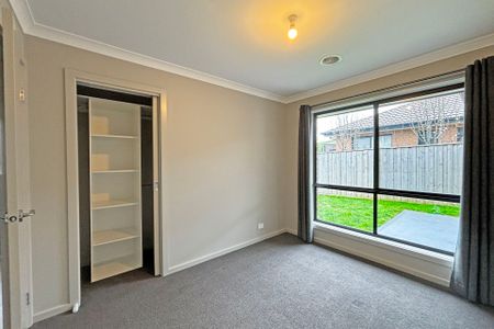 13 Eve Road, Warragul. - Photo 5