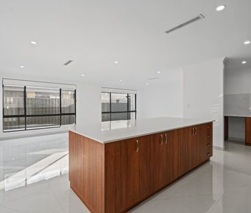 Brand New Luxury & Contemporary Elegance in Haynes - Photo 6