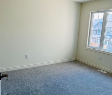 For Lease - 7 Sail Road, Brampton, Ontario - Photo 3