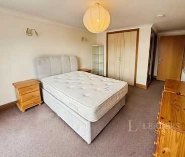 2 bedroom flat to rent - Photo 6
