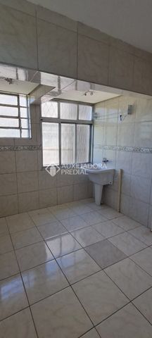 Apartamento com 3 quartos e 66m² para alugar em Teresópolis, Porto Alegre. - Photo 4