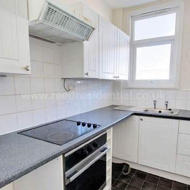 1 bedroom property to rent in Leigh On Sea - Photo 1