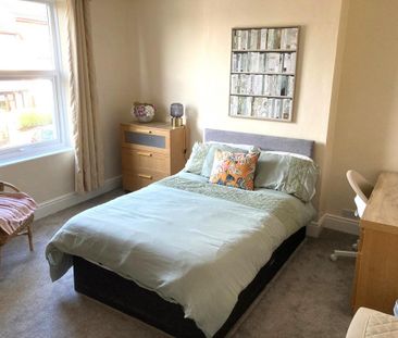 4 bedroom terraced house to rent - Photo 4