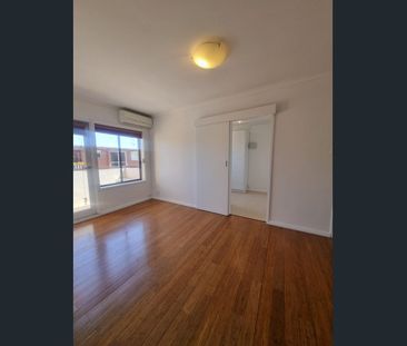 Outstanding position - Photo 6