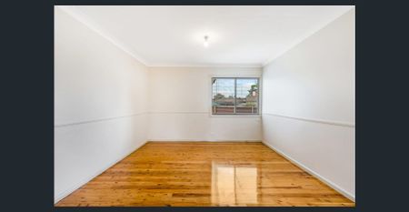 Comfort, Convenience & Space in a Prime Glenfield Location - Photo 4