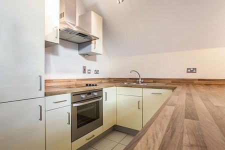 1 bedroom flat to rent - Photo 4