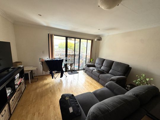 LARGE 3 BEDROOM UNIT - Photo 1