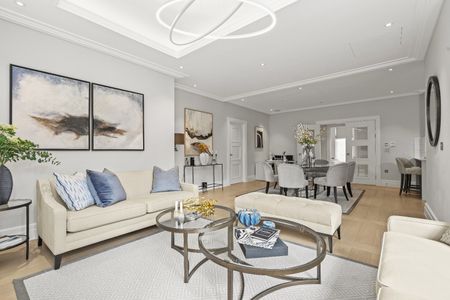 3 Bed Flat, Chamber Park Hill, SW20 - Photo 2