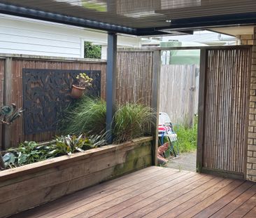 Beachlands, 3 Bedrooms - Photo 5