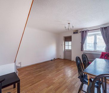 2 bedroom semi-detached house to rent - Photo 2