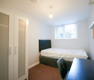 7 bedroom terraced house to rent - Photo 2