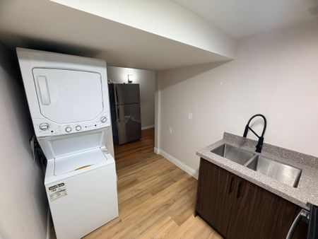 For Lease - 4 Parkins Drive, Ajax, Ontario - Photo 5