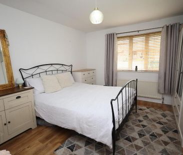 6 Glenmount Grove, Newtownabbey, BT36 7QH - Photo 4