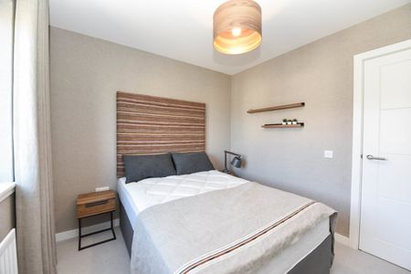 53 Chapelpark Road, AB51 0RL, Inverurie - Photo 2