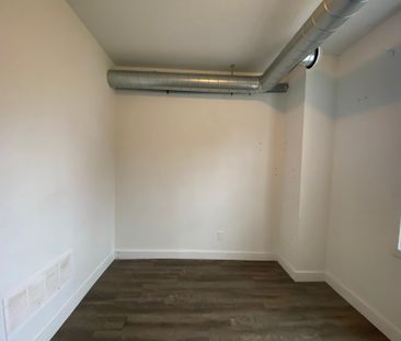 For Lease - 344 Bartlett Avenue Unit# Room 1, Toronto, Ontario - Photo 3