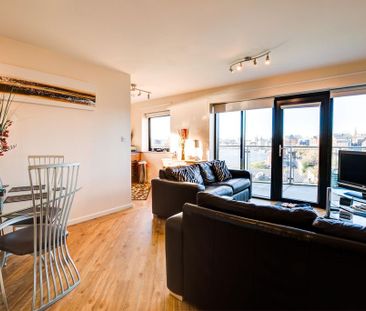 2 bedroom flat to rent - Photo 6