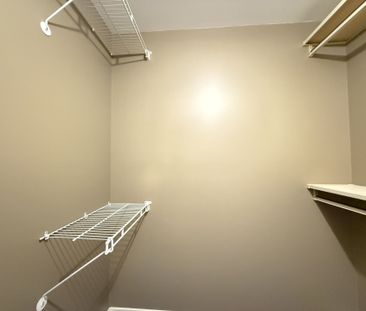For Lease - 40 Cranberry Lane, Aurora, Ontario - Photo 1