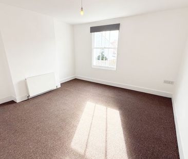 2 Bedroom House, High Street, Portslade - Photo 3