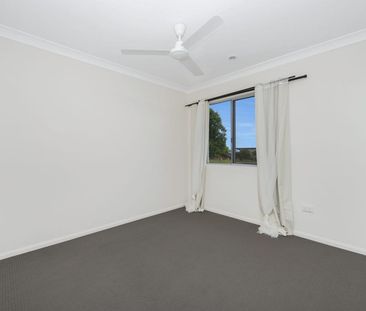 Modern 3-Bedroom Duplex Just Minutes from the Beach! - Photo 6