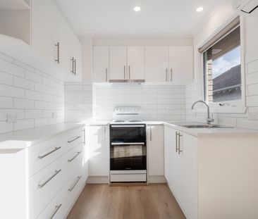 2/18 Guthrie Street, Brunswick West VIC 3055 - Photo 2