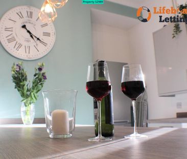 1 bedroom in a house share to rent - Photo 1