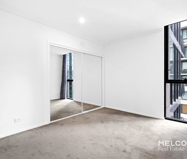 MODENLY RENOVATED LARGE TWO BEDROOM IN SOUTHBANK – UNFURNISHED - Photo 3