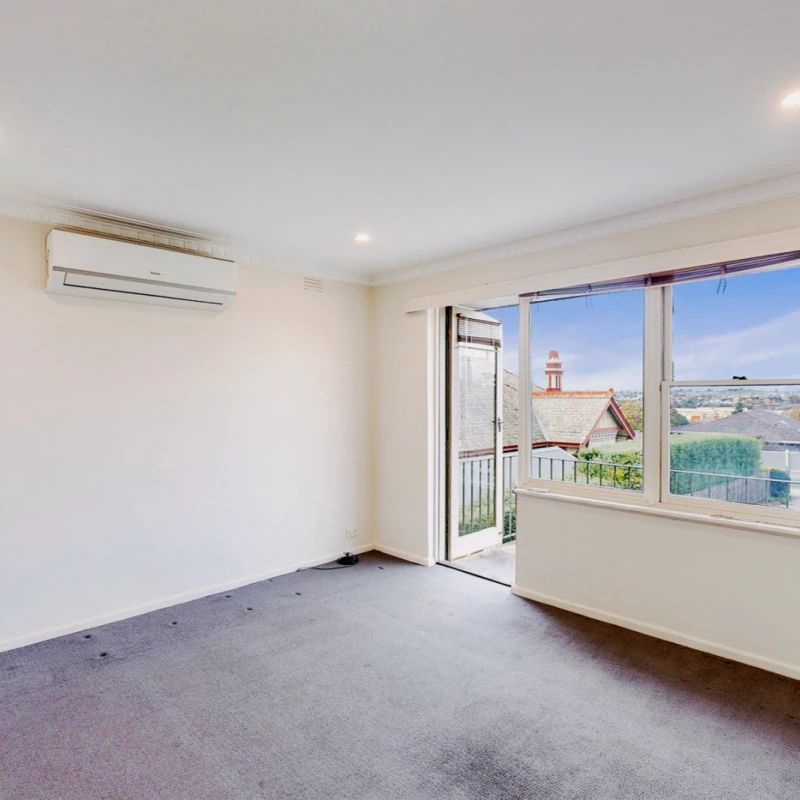 2 Bed, 1 Bath - Photo 1