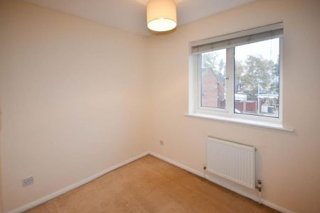2 bedroom semi-detached house to rent - Photo 2