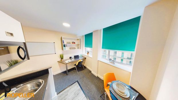 Studio to rent - Photo 1