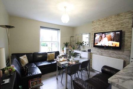 Loughborough Estate, Loughborough Rd, London, SW9 - Photo 5