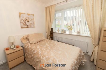 2 Bedroom Bungalow - Semi Detached - Photo 5