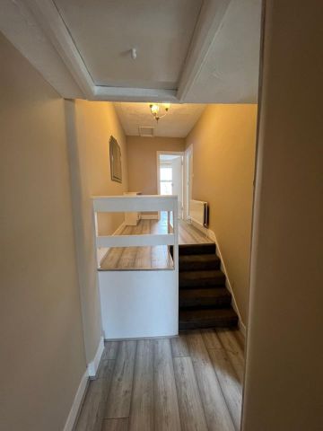 2 Bed Flat, High Street North, E12 - Photo 4