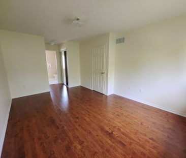 For Lease - 19 Macgregor Avenue, Richmond Hill, Ontario - Photo 4