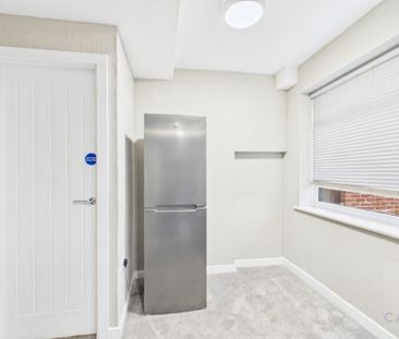 1 bedroom house of multiple occupation to rent - Photo 4