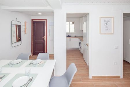 Carrer dEscalante, Valencia, Valencian Community 46011 - Photo 4