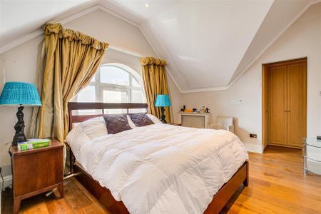 3 bedroom penthouse to rent - Photo 4